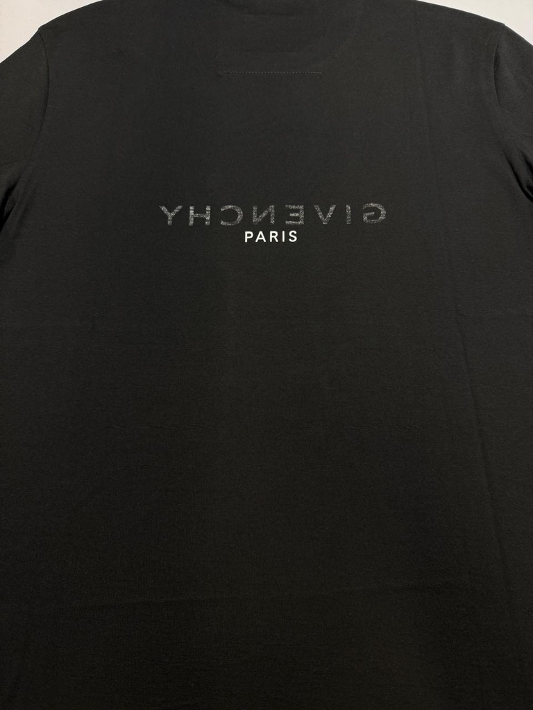CAMISETA GIVENCHY